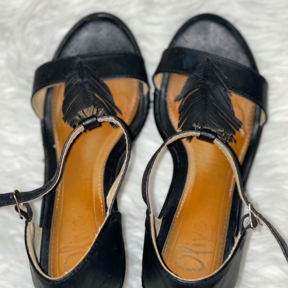 Olive Street Wedges